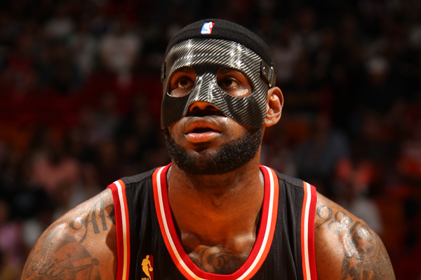 lebron-james-black-mask-2