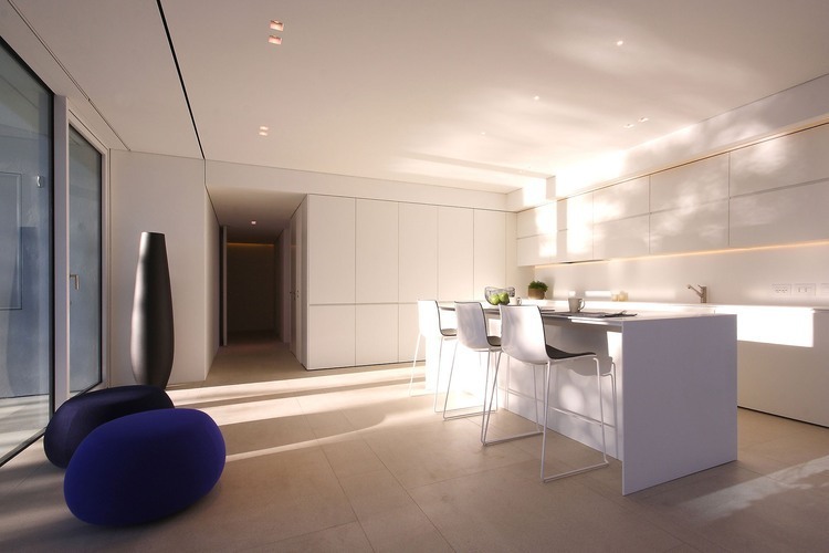 004-jesolo-lido-pool-villa-jm-architecture