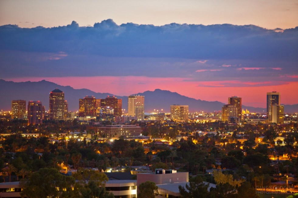 midtown-phoenix-skyline-night-1140x759