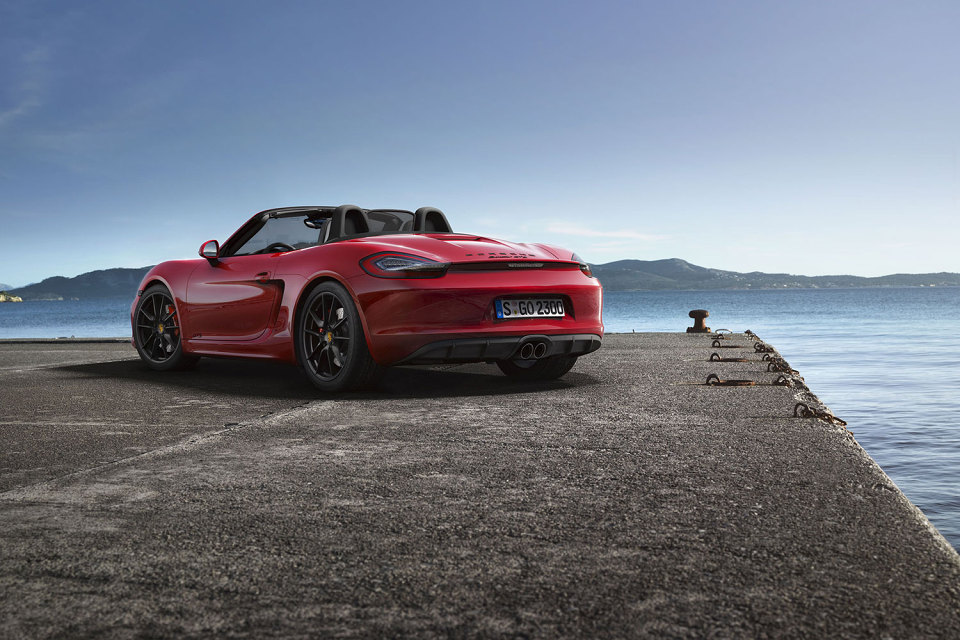 porsche-boxster-cayman-gts-9-960x640