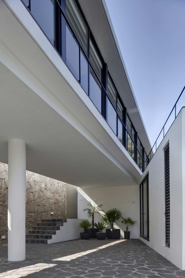 cd_130414_05-630x945