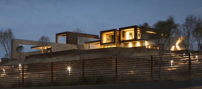Mooikloof-by-Nico-van-der-Meulen-Architects01-650x287