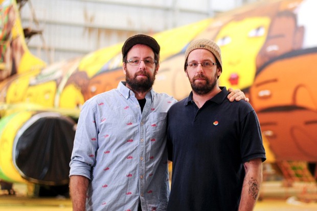 os-gemeos-spray-paint-the-brazillian-national-teams-airplane-5