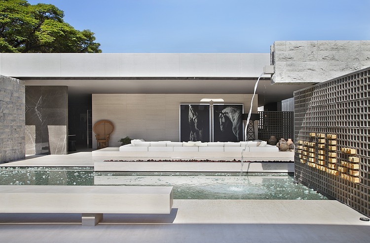 001-villa-deca-guilherme-torres