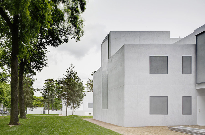 bauhaus-new-masterhouses-gropius-moholy-nagy-designboom-03