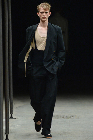 Dries-Van-Noten-SS15-06-300x450