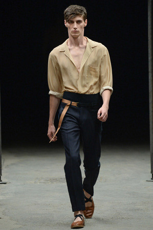 Dries-Van-Noten-SS15-12-300x450