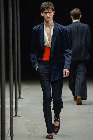 Dries-Van-Noten-SS15-13-300x450