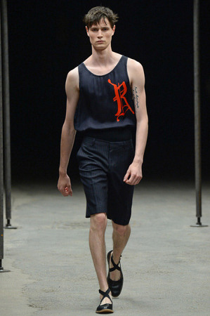 Dries-Van-Noten-SS15-15-300x450