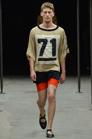 Dries-Van-Noten-SS15-22-300x450