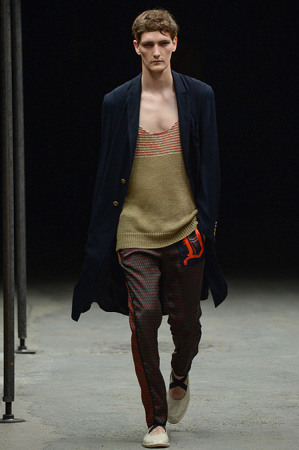 Dries-Van-Noten-SS15-23-300x450