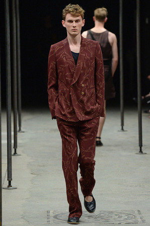 Dries-Van-Noten-SS15-28-300x450