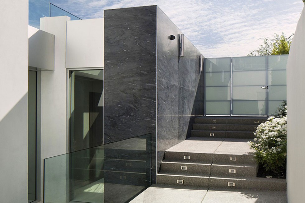 Luxurious-Hollywood-Mansion-Oriole-Way-McClean-Design-18