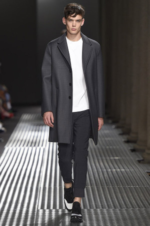 Neil-Barrett-SS15-16-300x450