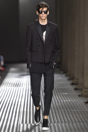 Neil-Barrett-SS15-27-300x450