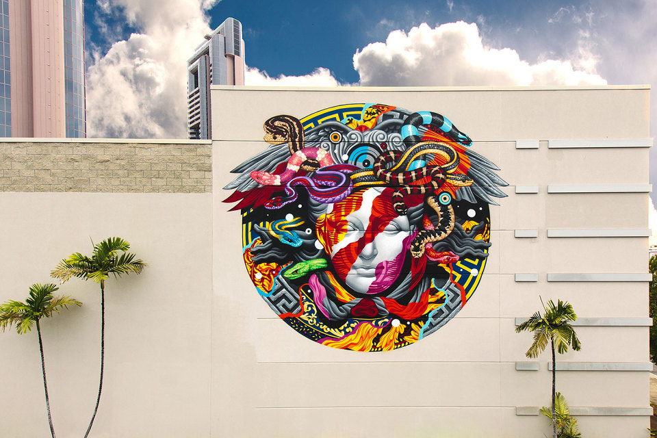 pow-wow-tristan-eaton-versace-medusa-mural-11-960x640