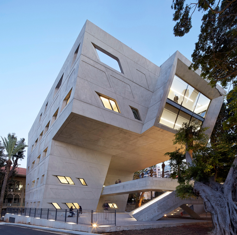 zaha-hadid-Issam-Fares-Institute-designboom02