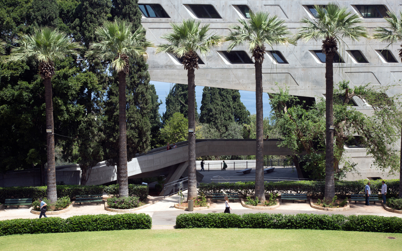 zaha-hadid-Issam-Fares-Institute-designboom08