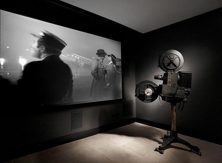 008-modern-row-house-lukas-machnik-interior-design