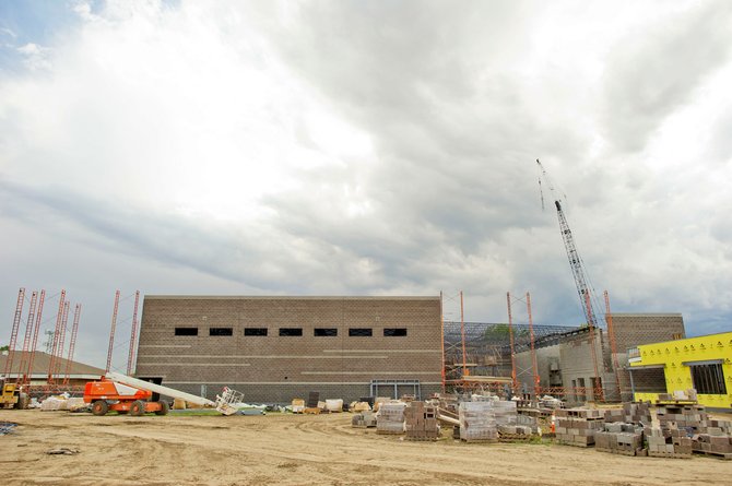 140711BusinessMall-pic_t670-1