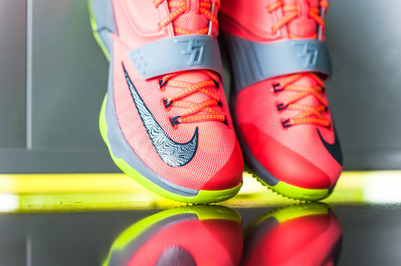 nike-kd-7-35-k-degrees-release-reminder-04-570x379