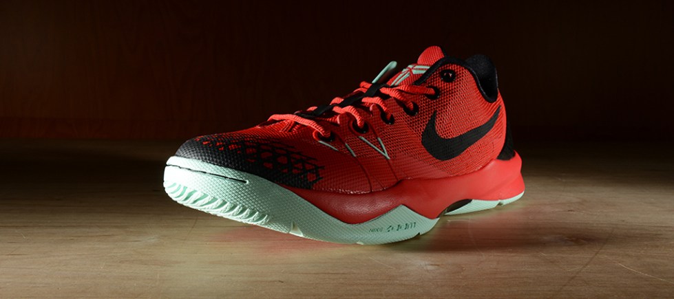 nike-zoom-kobe-venomenon-4-university-red-black-medium-mint-2