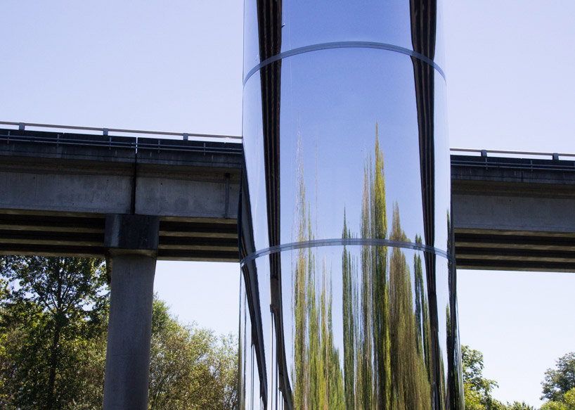 re-collective-gate-to-nowhere-seattle-designboom-08