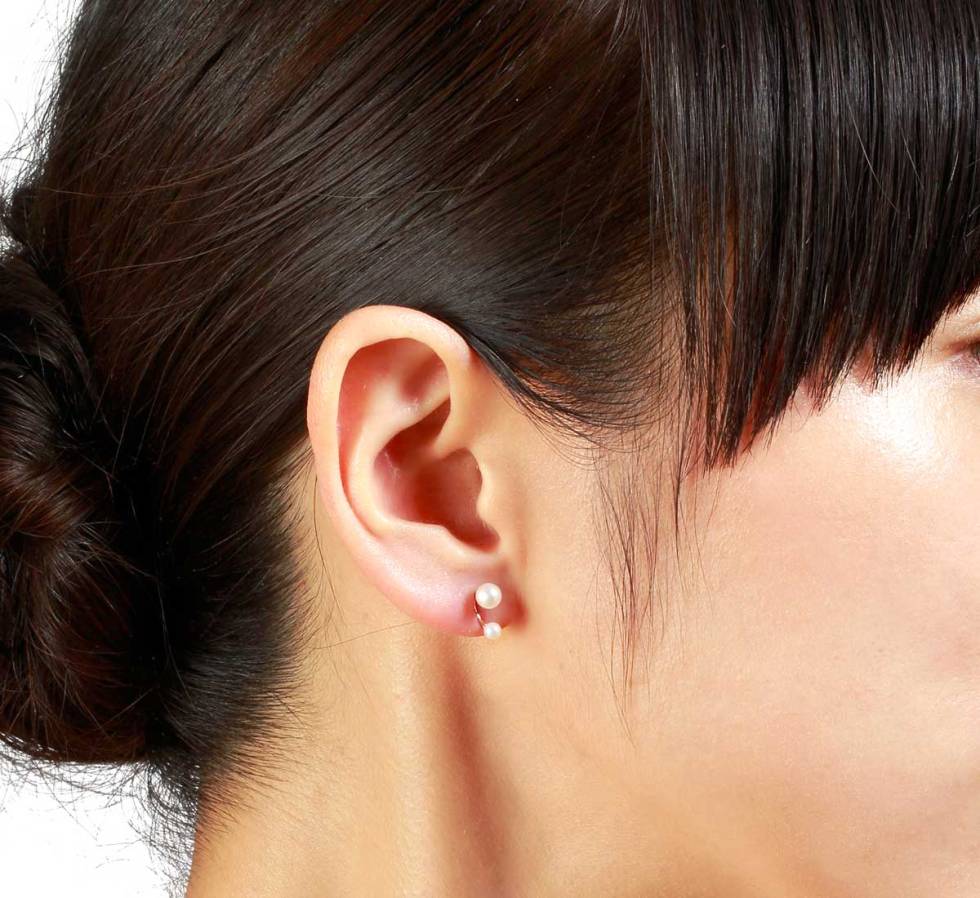 SatomiDoublePearlStud3