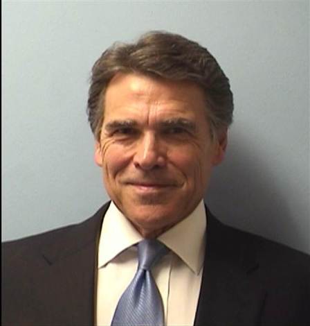 140819-rick-perry-booking-photo-jms-1841_3a96a321e80cea31711bce4c9a4a607d.nbcnews-ux-640-700