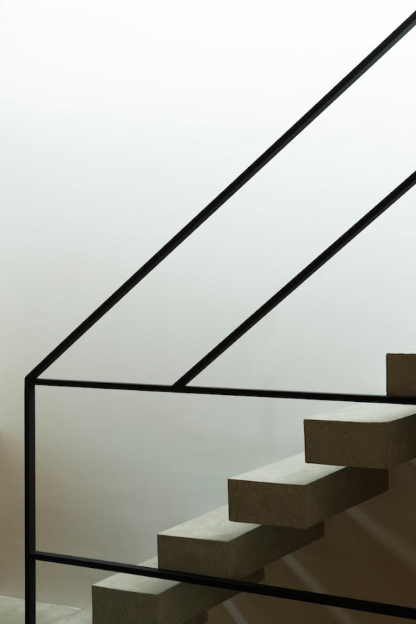 FRAME-House-APOLLO-Architects-12-600x899