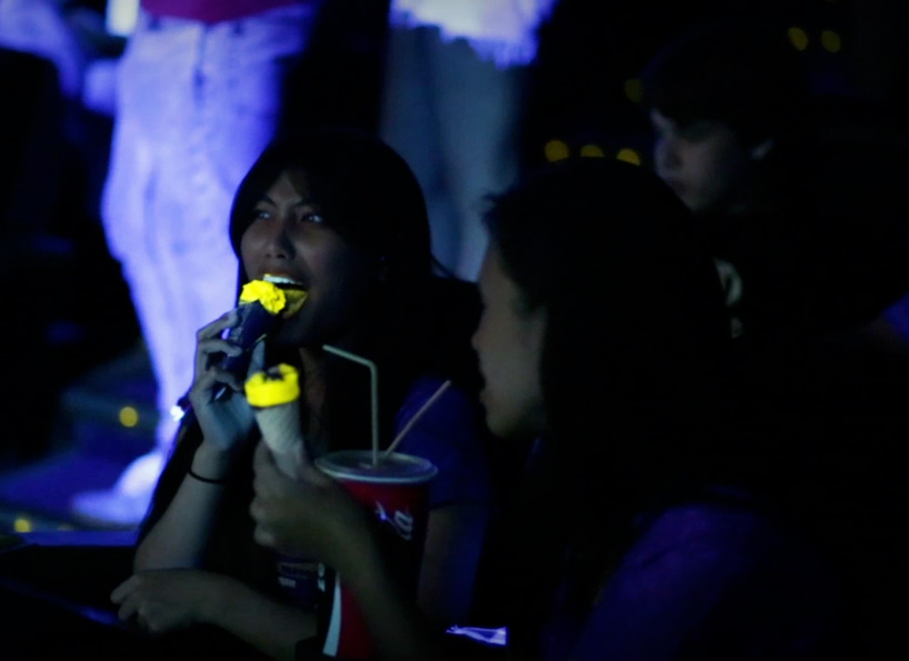 glow-in-the-dark-cornetto-bompas-parr-designboom-03