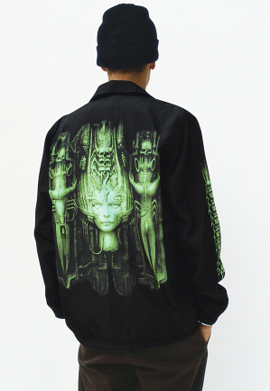 supreme-fallwinter-2014-lookbook-26-300x434