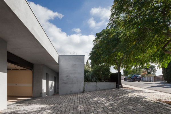 Belas-House-Estudio-Urbano-Arquitectos-4-600x399