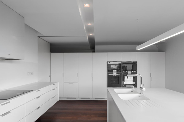 Belas-House-Estudio-Urbano-Arquitectos-8-600x399