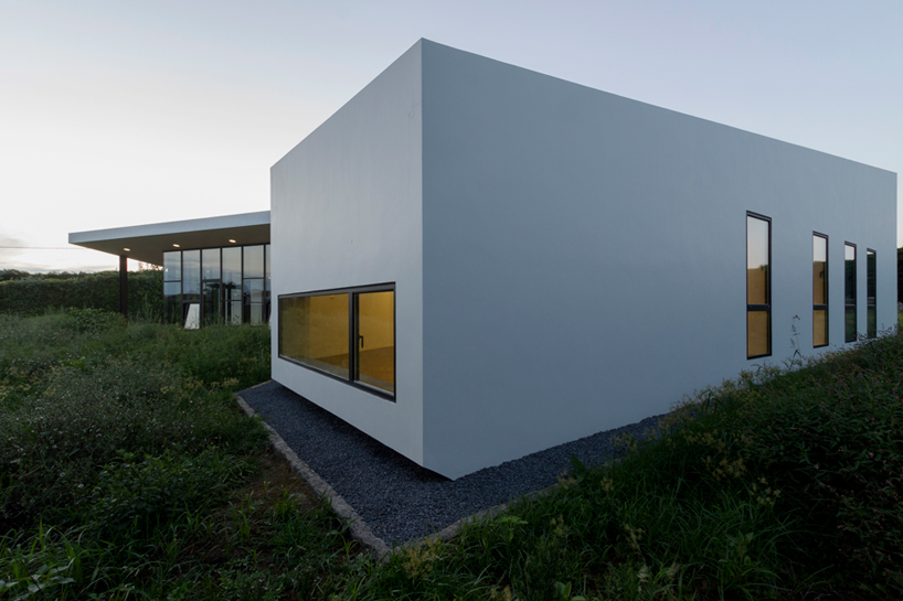 m-arquitectos-rosto-do-cao-house-portugal-designboom-09