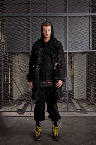 off-white-fall-2015-mens-07-320x480