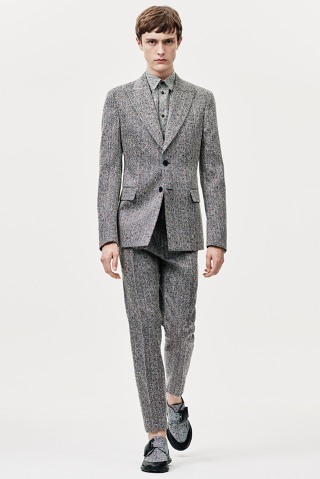 christopher-kane-spring-2016-13-320x480