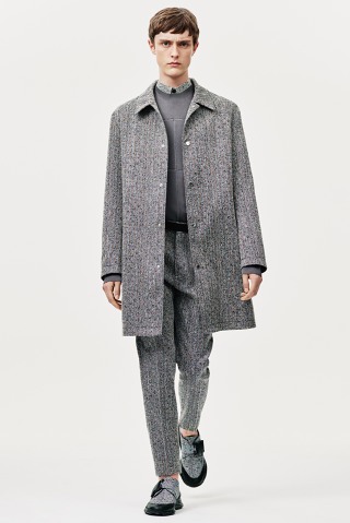 christopher-kane-spring-2016-14-320x480