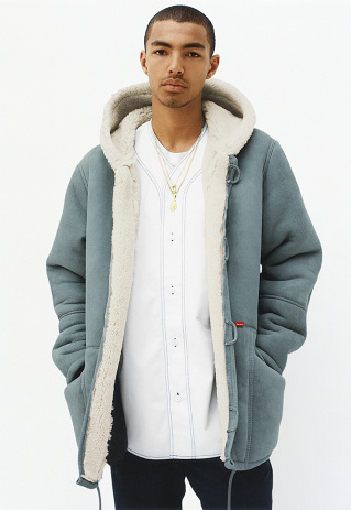 supreme-fall-winter-2015-lookbook-01-320x463