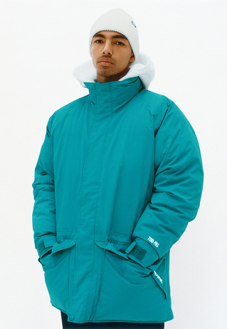 supreme-fall-winter-2015-lookbook-14-320x463