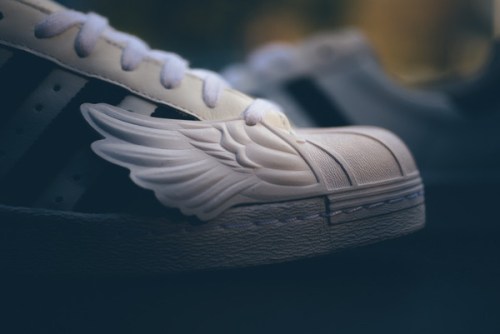 Adidas_JS_Superstar_Wings_S77814_WhiteB-BLKWHI_Sneaker_Politics-5659_grande