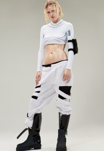 darkdron-ss16-10-396x575