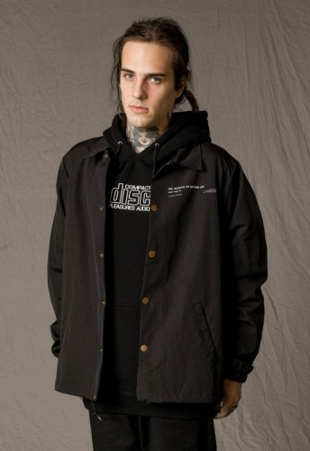 pleasures-version-3-0-winter-2016-collection-12-550x800